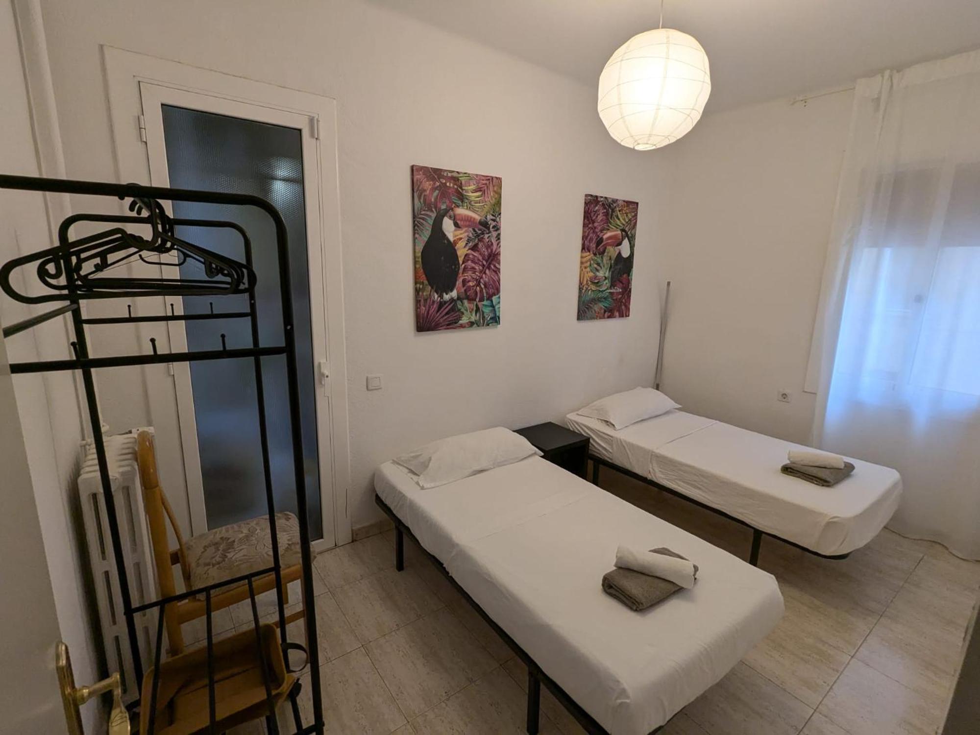 Apartamento Al Lado Del Museo Dali ฟิกวยเรส ภายนอก รูปภาพ